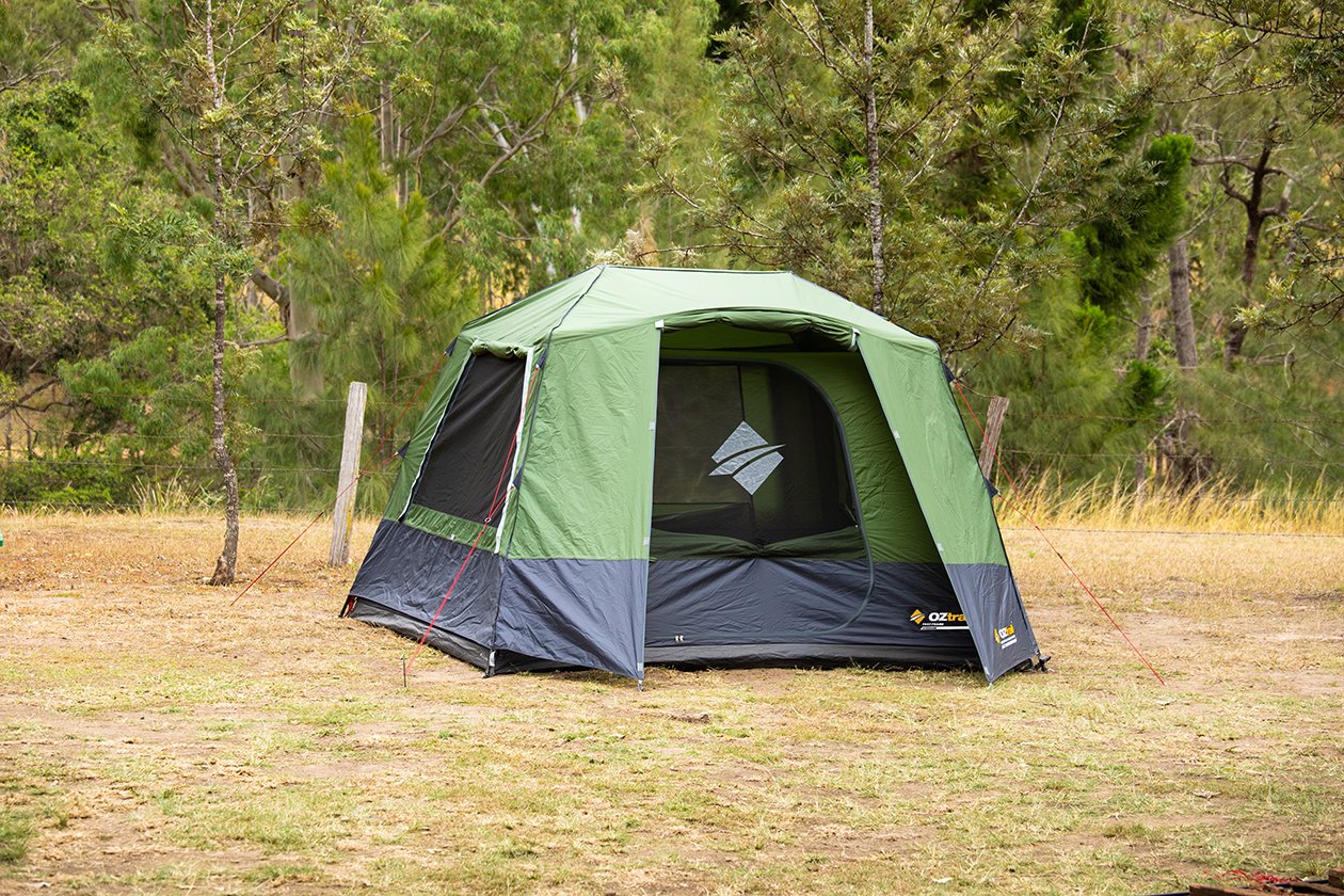 OZtrail Fast Frame Tent - 6P