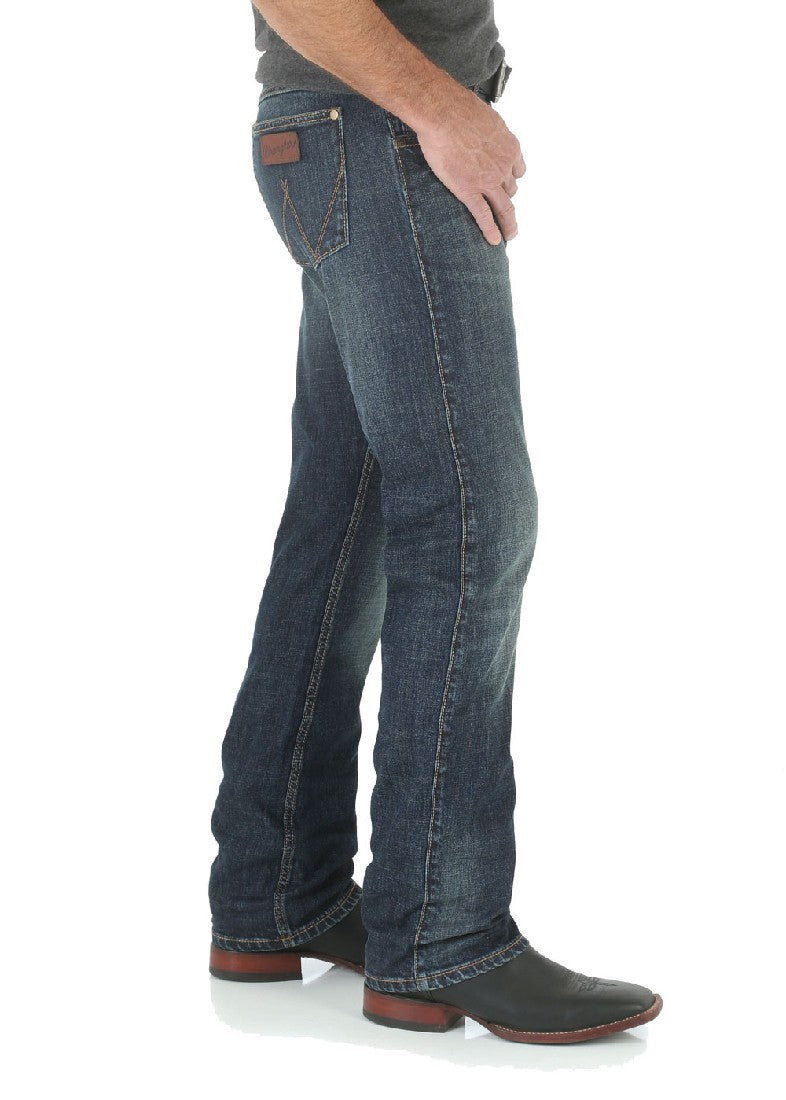 Wrangler Men's Bozeman Retro Slim Straight Jean