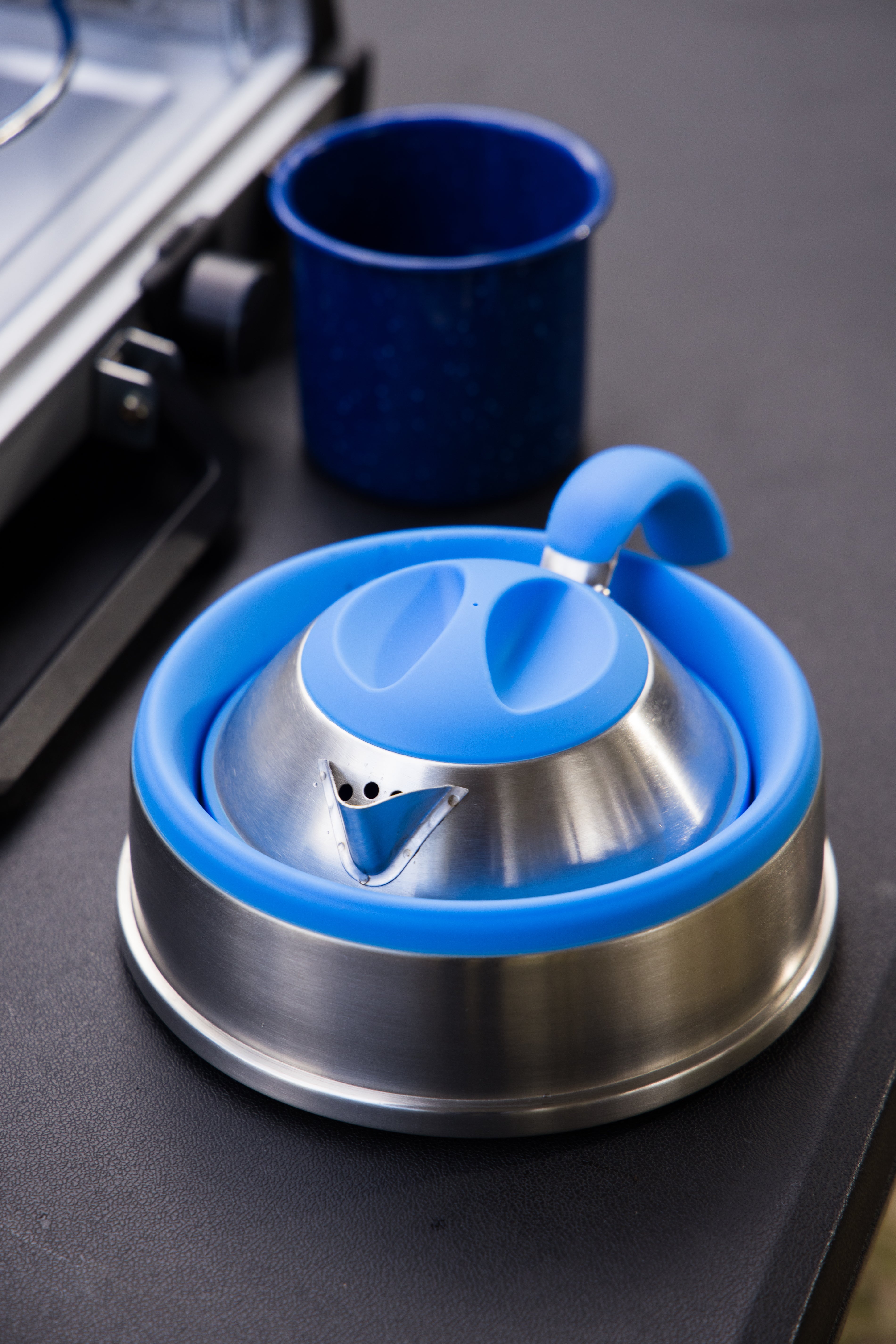 Popup Induction Compatible Compact Kettle 2L