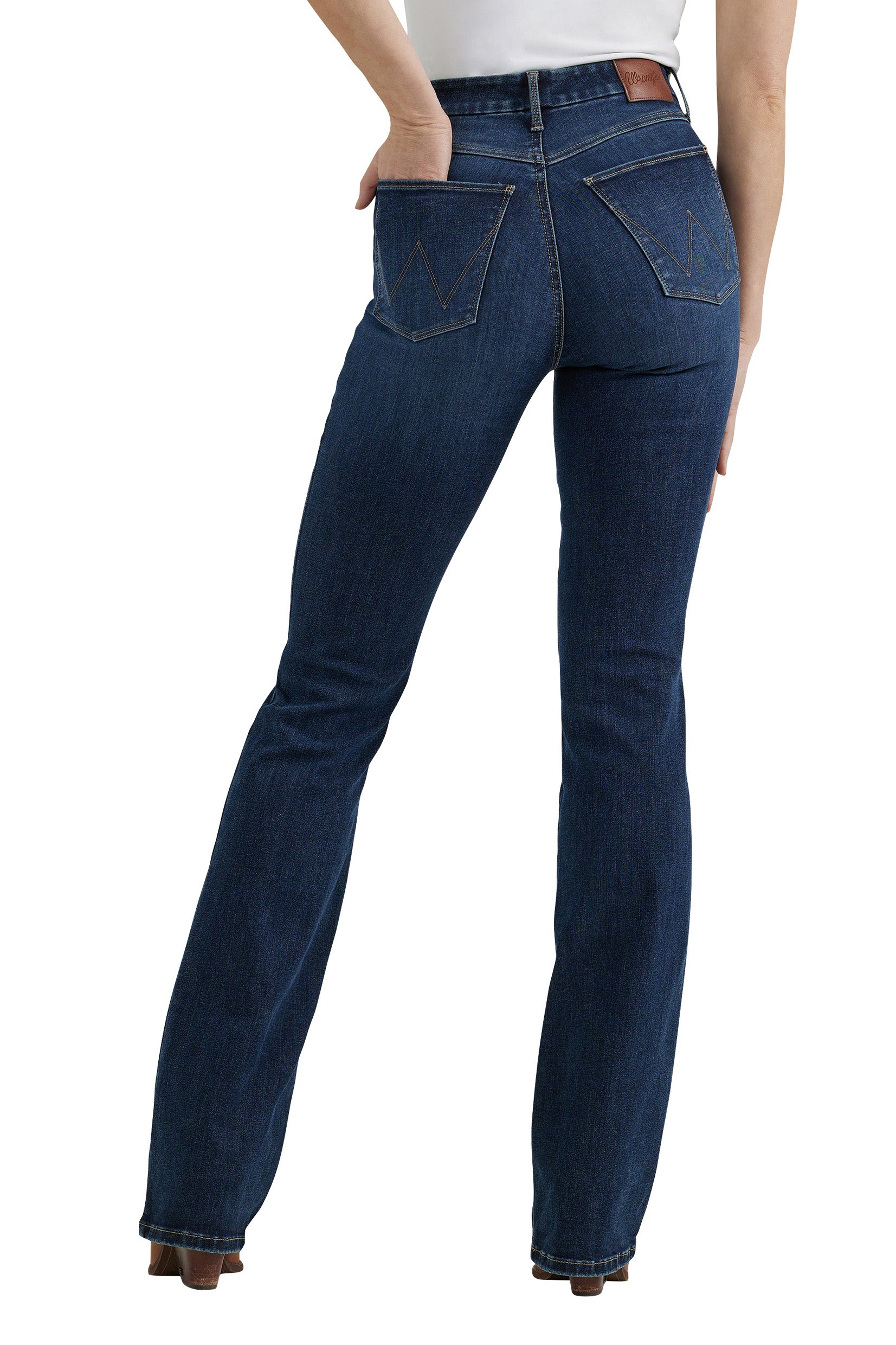 Wrangler Women's Bespoke Hi Rise Bootcut Jean 32"