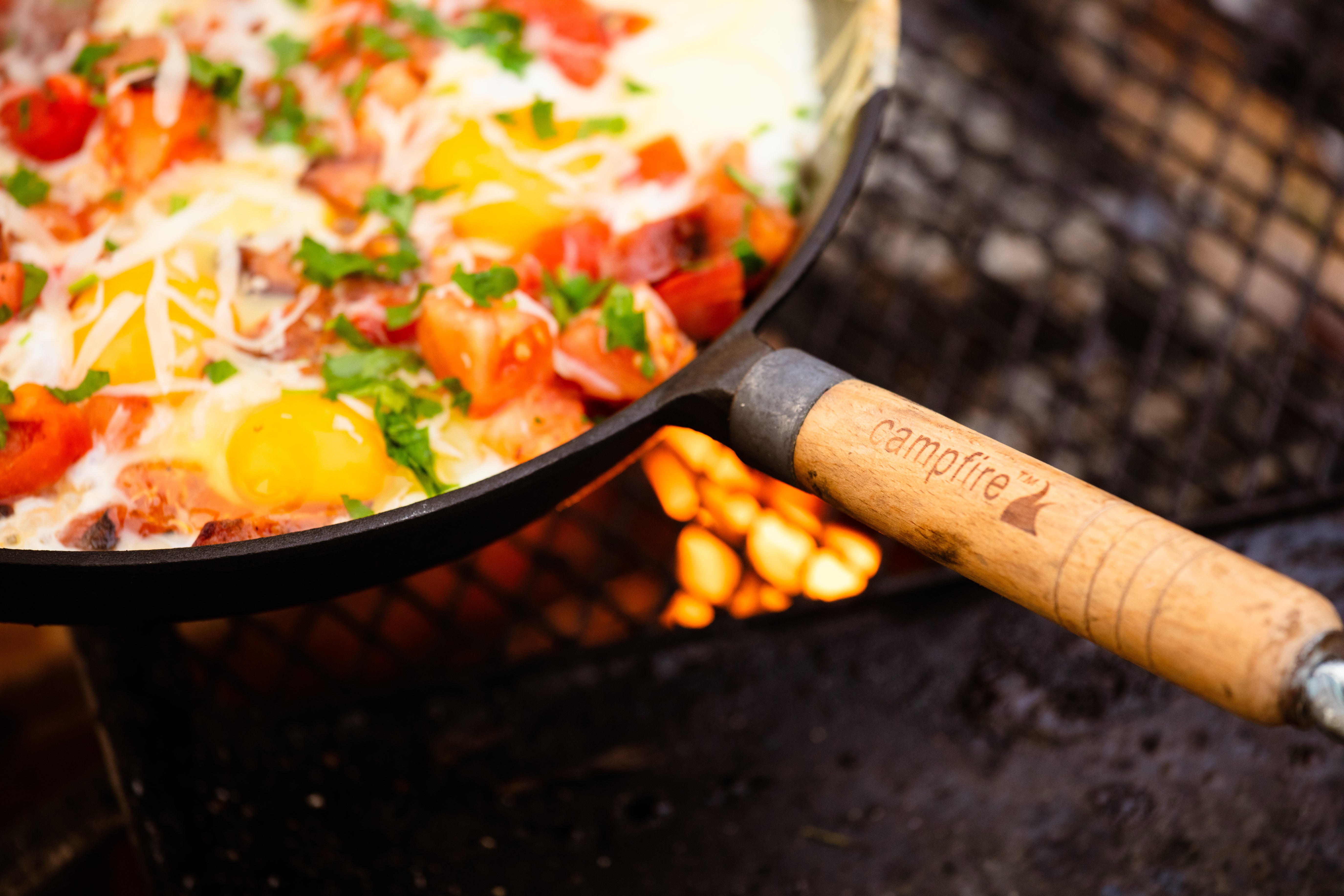 Campfire Round Frying Pan with Solid Handle - 25cm